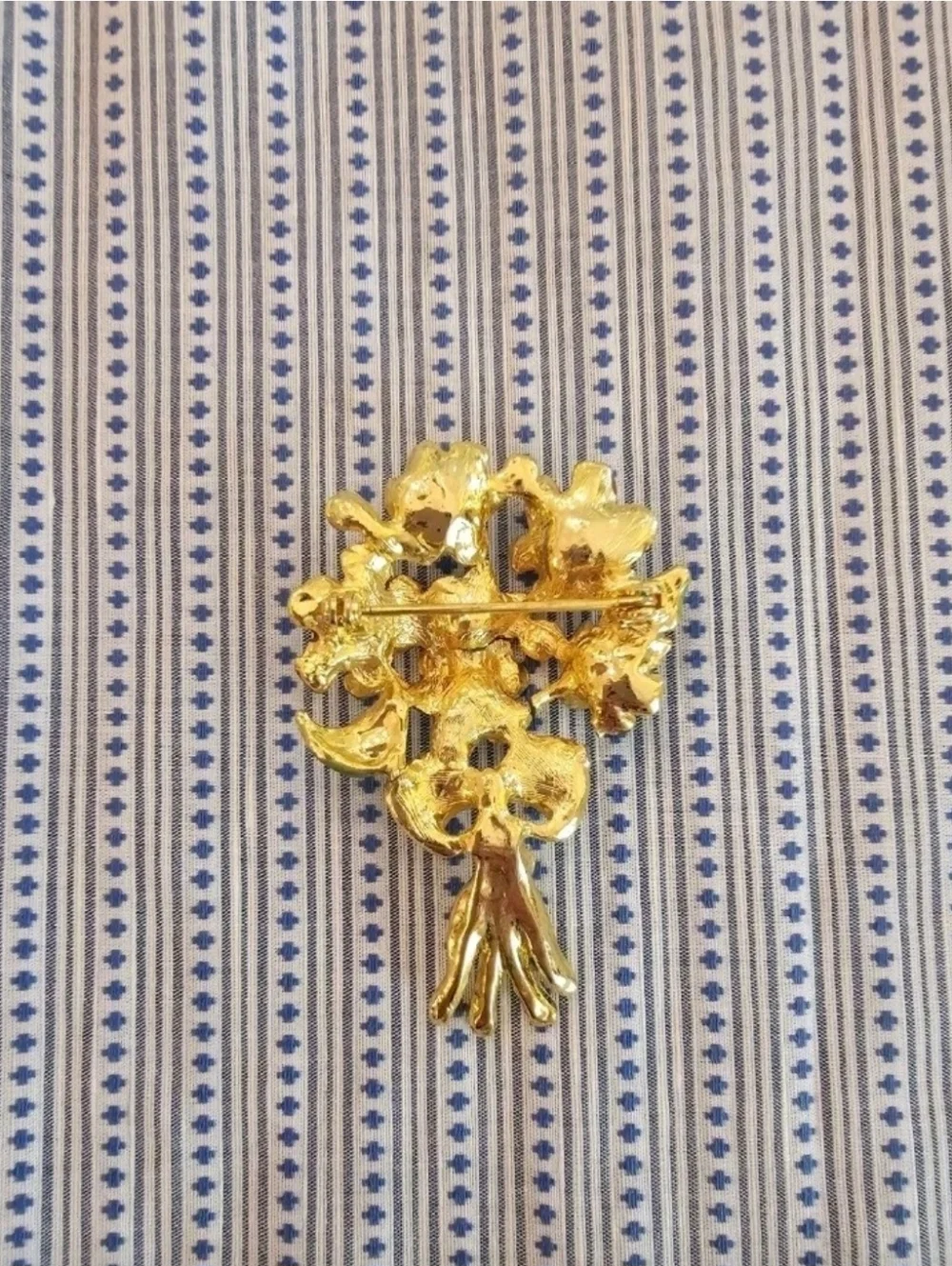 Vintage Gold Tone Enamel Flower Bouquet Brooch/Pin w Faux Pearls & Rhinestones